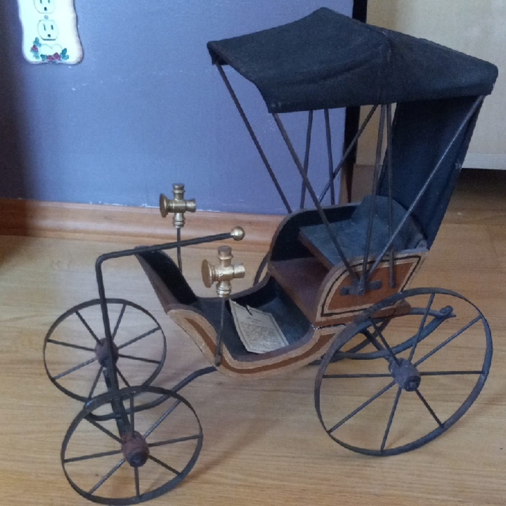 SOLD! Husna Imports 1894 Duryea 9055 Doll Car
